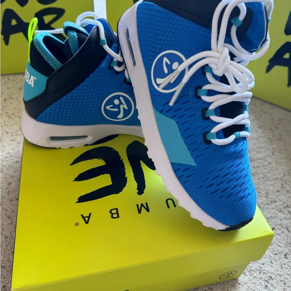 Zumba air funk blue shoes NIB - Picture 2 of 3